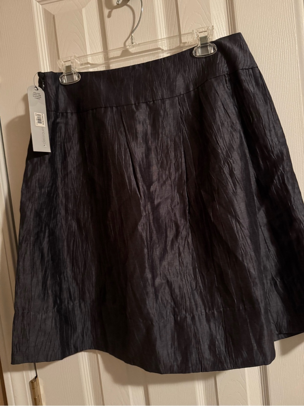 Classiques Entier Gray A-Line Skirt with Subtle Sheen with a side zipper.